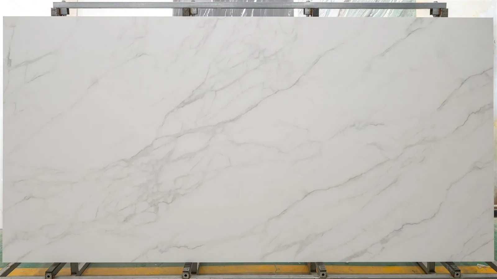 Polished bathroom porcelain slabs Polished bathroom porcelain slabs